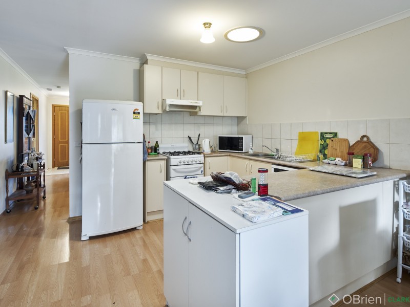 9/3 Gumleaf Place, Drouin VIC 3818