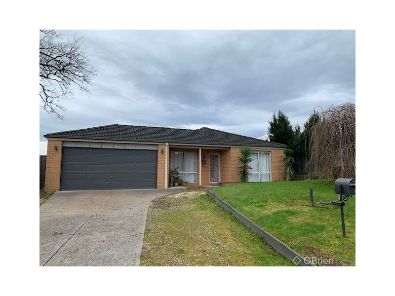 7 Sutherland Way, Drouin VIC 3818