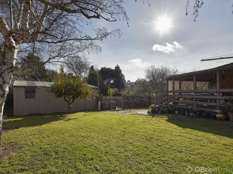 4 Phillips Court, Drouin VIC 3818