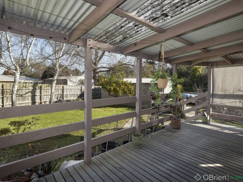 4 Phillips Court, Drouin VIC 3818