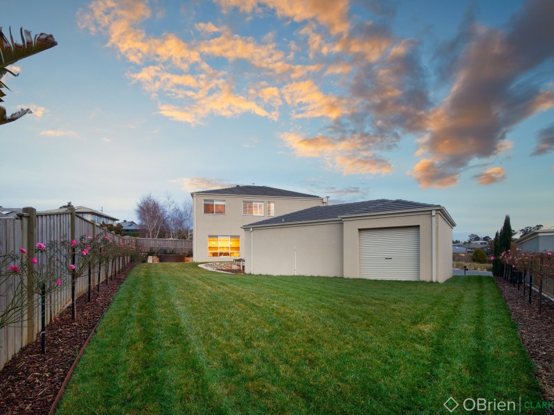 13 Waterview Close, Drouin VIC 3818