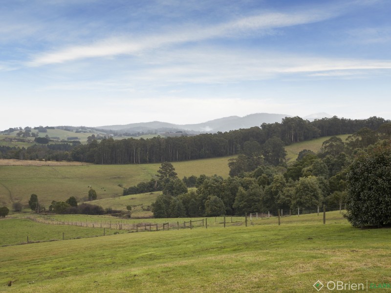 32 Shirley Road, Neerim South VIC 3831