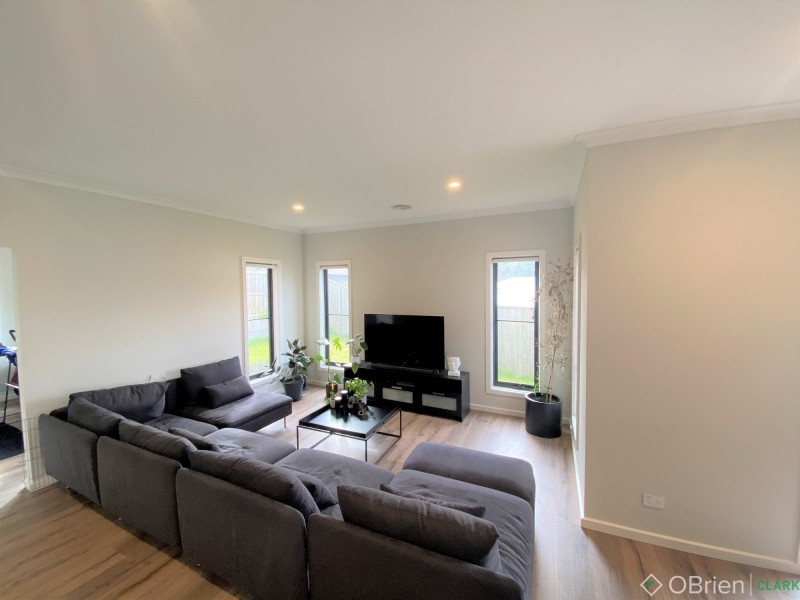 4 Hillgrove Close, Warragul VIC 3820