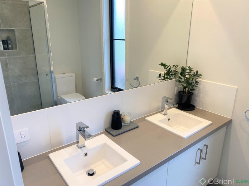 4 Hillgrove Close, Warragul VIC 3820