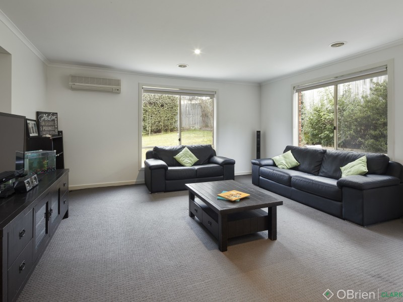 5 Eucalypt Court, Drouin VIC 3818