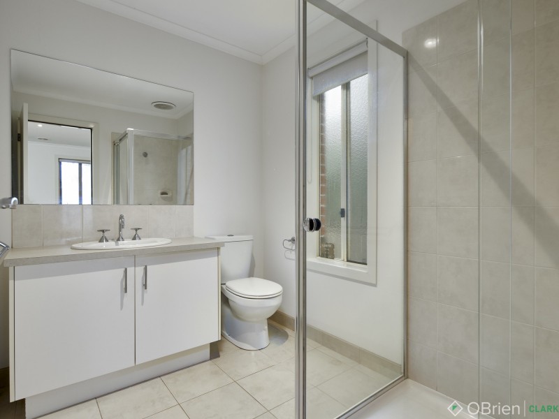 5 Eucalypt Court, Drouin VIC 3818