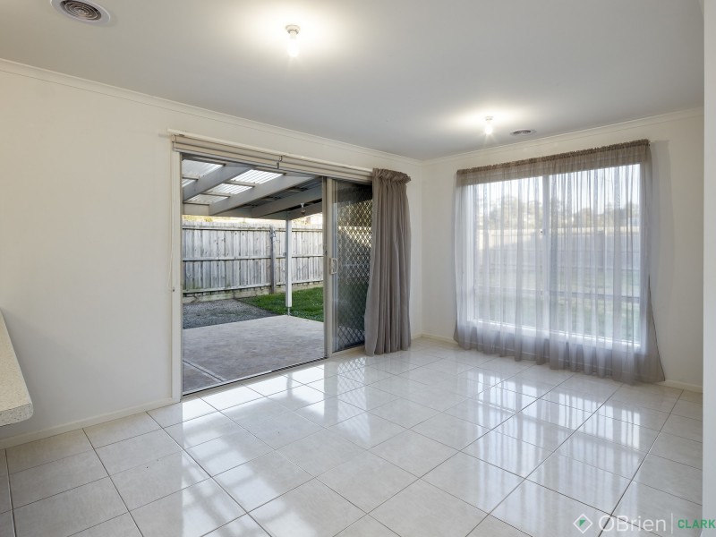 30 Shakespeare Court, Drouin VIC 3818