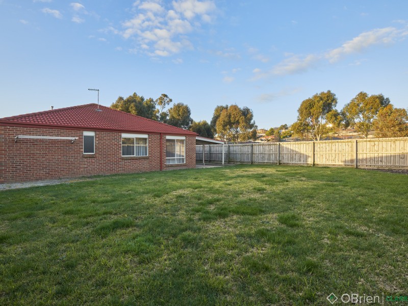 30 Shakespeare Court, Drouin VIC 3818