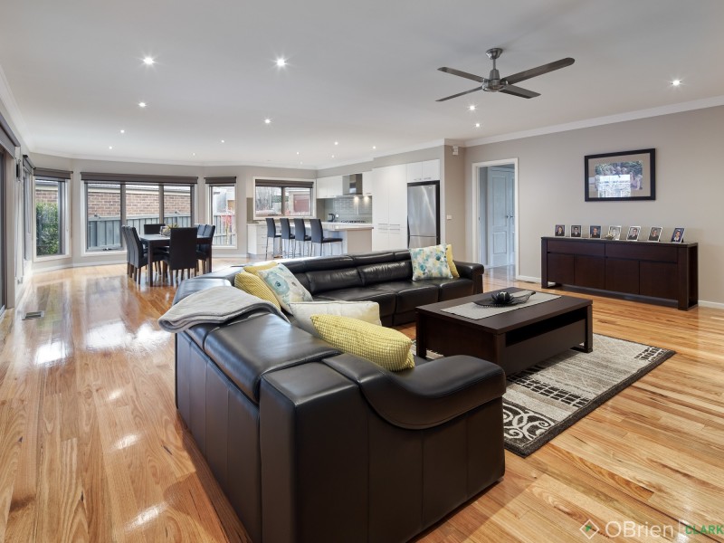 15 Kensington Drive, Warragul VIC 3820