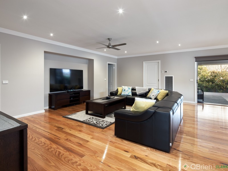 15 Kensington Drive, Warragul VIC 3820