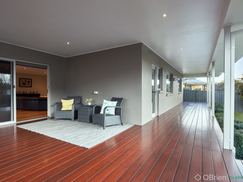 15 Kensington Drive, Warragul VIC 3820