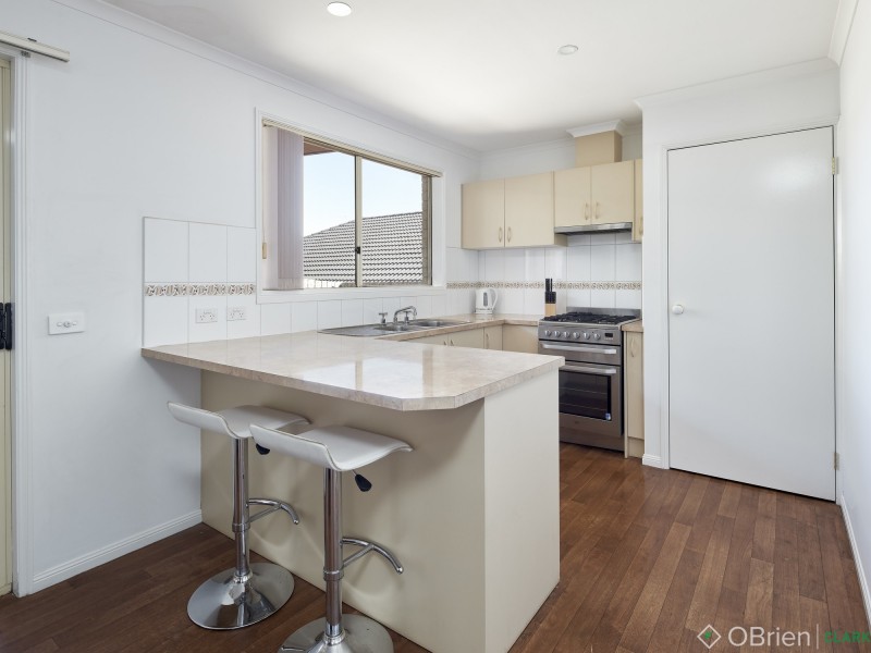 2 Shae Crescent, Drouin VIC 3818