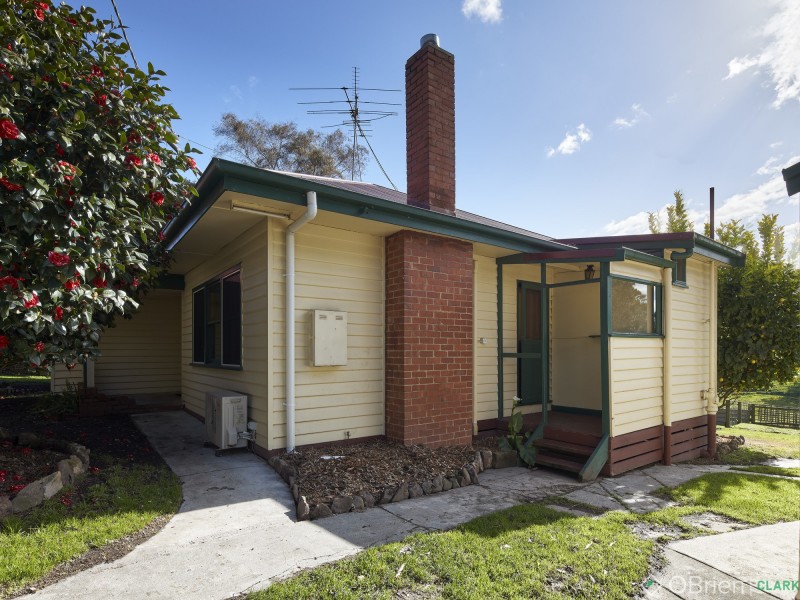 2 Silbys Road, Darnum VIC 3822