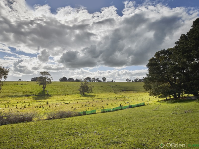 2 Silbys Road, Darnum VIC 3822