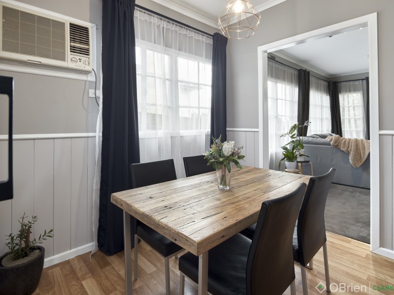 6 Lardner Road, Drouin VIC 3818