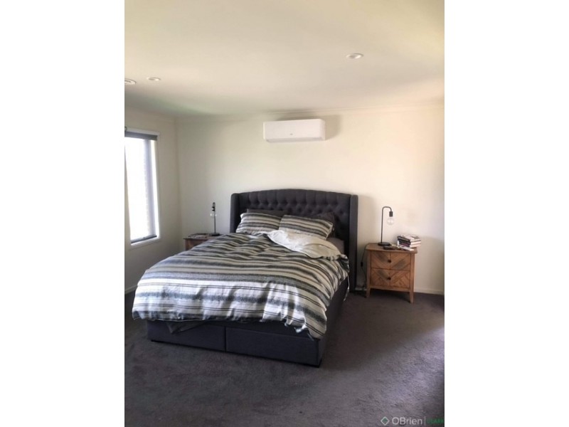 39 Meadowbrook Crescent, Warragul VIC 3820
