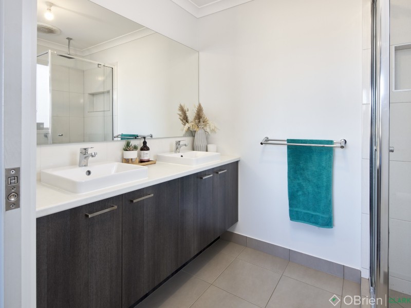 17 Nolan Drive, Warragul VIC 3820