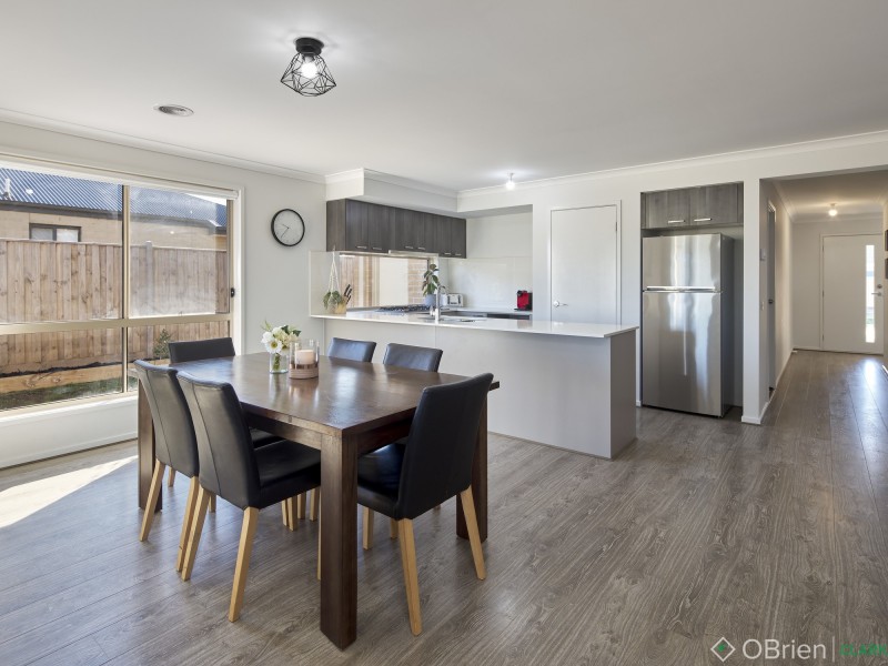 17 Nolan Drive, Warragul VIC 3820