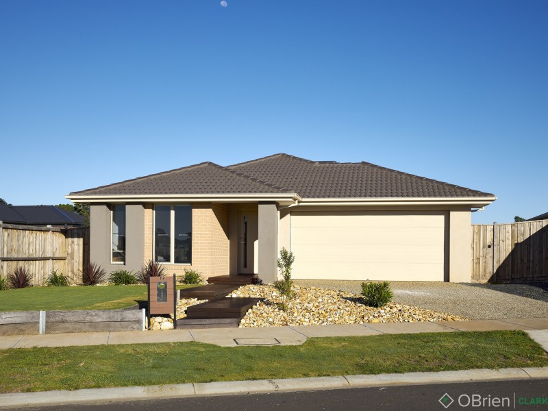 17 Nolan Drive, Warragul VIC 3820