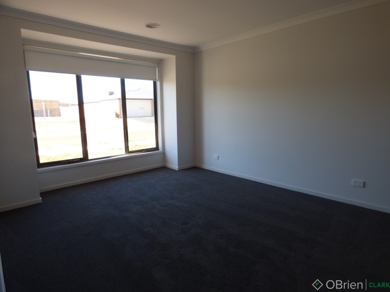 2 Sunnybrook Avenue, Warragul VIC 3820