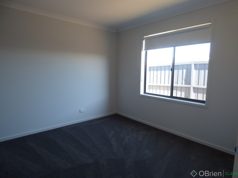 2 Sunnybrook Avenue, Warragul VIC 3820
