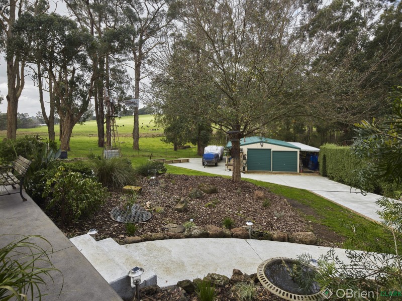 6 Andrew Court, Drouin VIC 3818