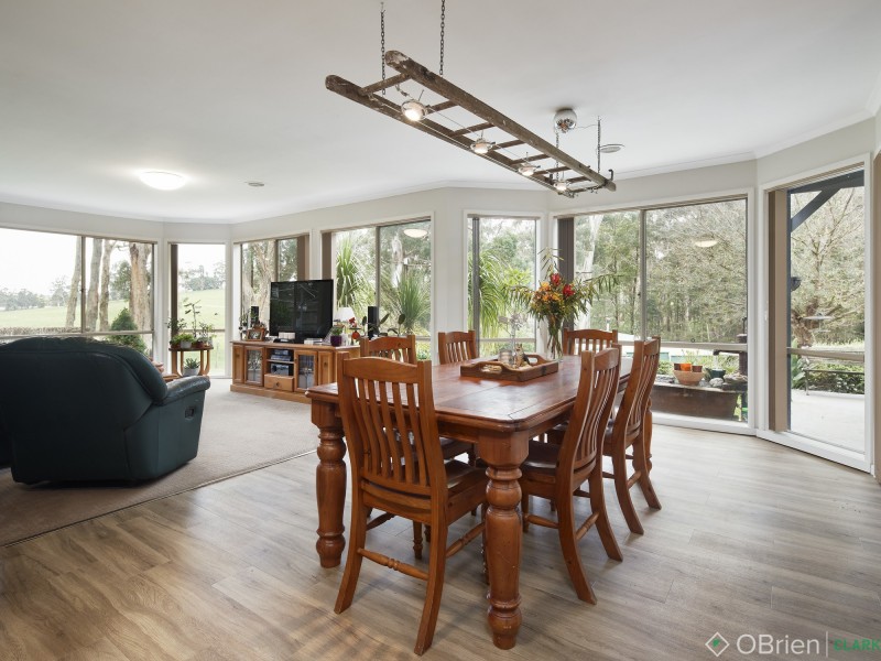 6 Andrew Court, Drouin VIC 3818