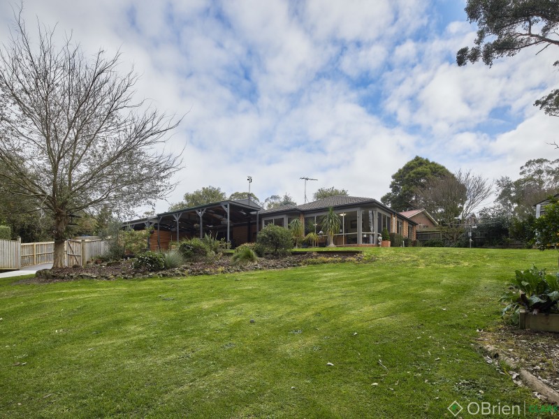 6 Andrew Court, Drouin VIC 3818