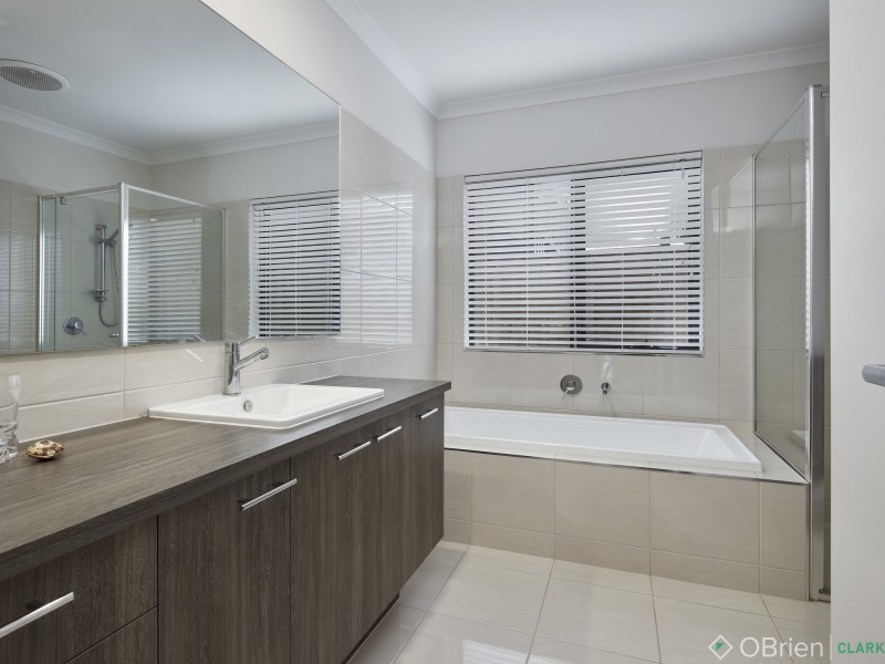 9 Hyde Court, Warragul VIC 3820