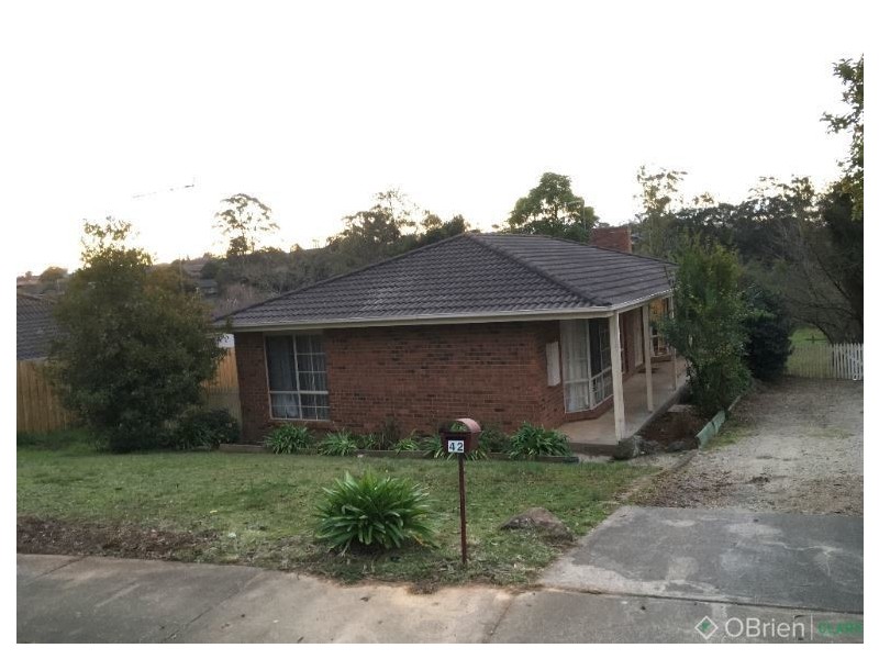42 Calway Street, Drouin VIC 3818