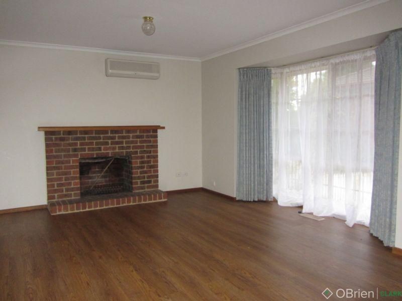 42 Calway Street, Drouin VIC 3818