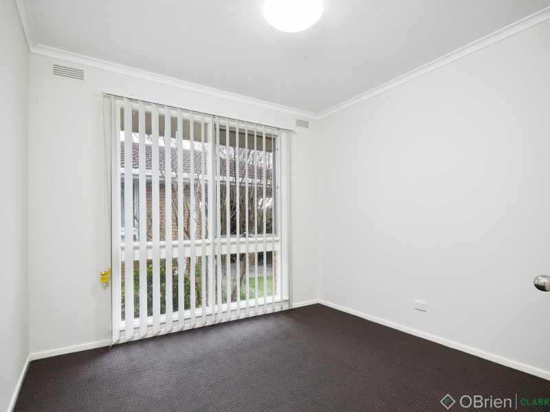 2 Charles Street, Drouin VIC 3818