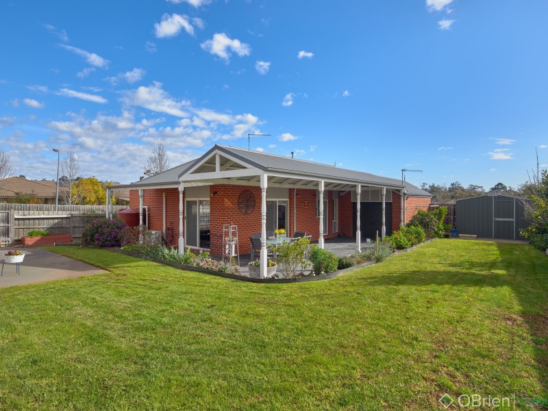 26 Clifford Drive, Drouin VIC 3818