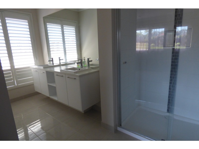 4 Timberside Avenue, Warragul VIC 3820