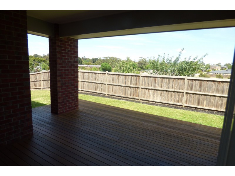 4 Timberside Avenue, Warragul VIC 3820