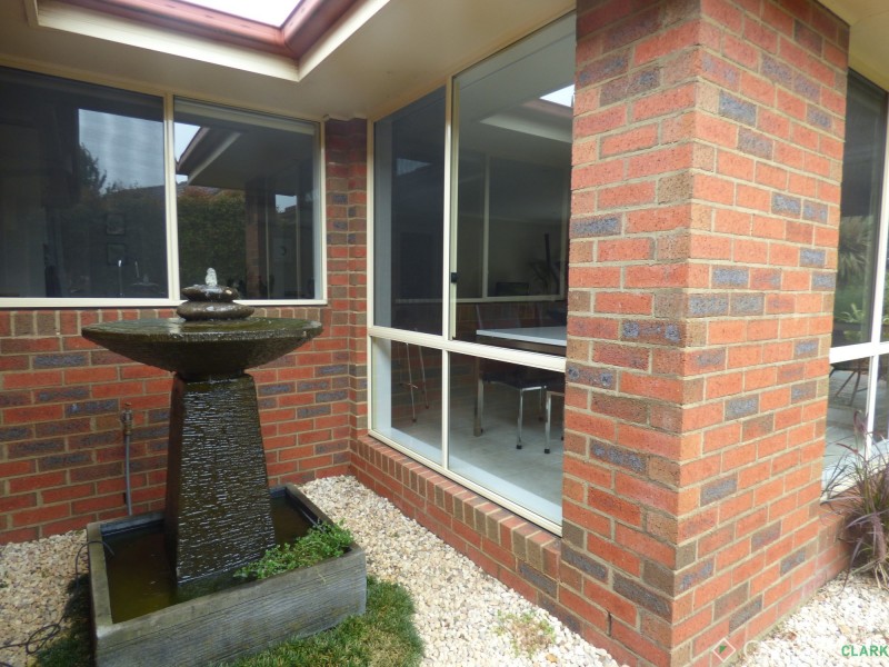 27 Glendon Drive, Warragul VIC 3820