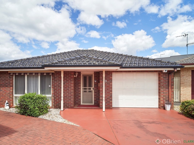 9 Rees Close, Drouin VIC 3818