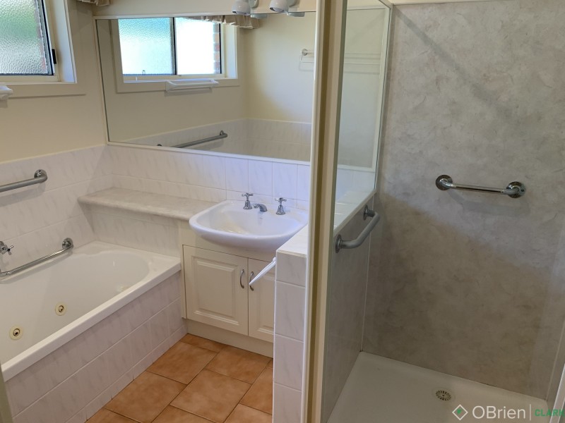 9 Rees Close, Drouin VIC 3818