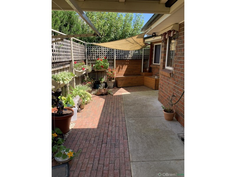 9 Rees Close, Drouin VIC 3818