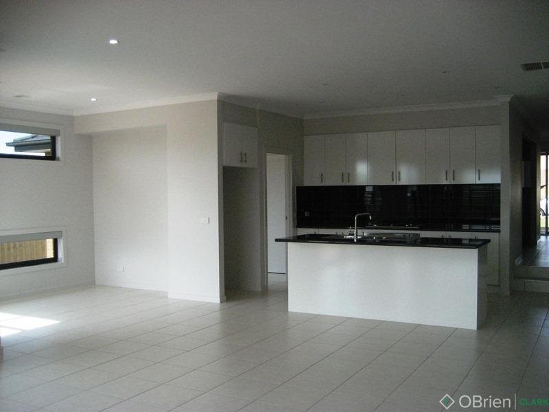 12 Paulan Court, Warragul VIC 3820