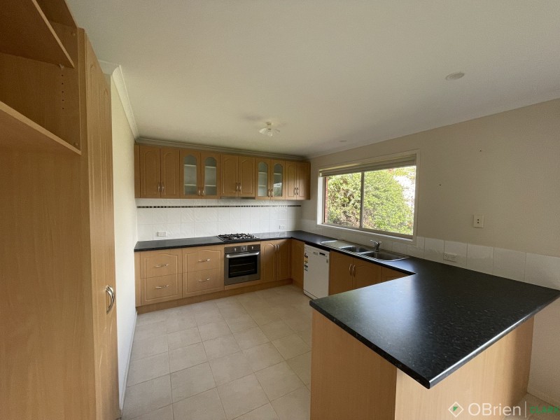 1 Cameron Court, Drouin VIC 3818