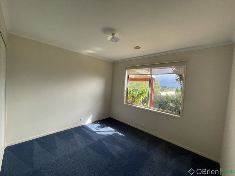 1 Cameron Court, Drouin VIC 3818