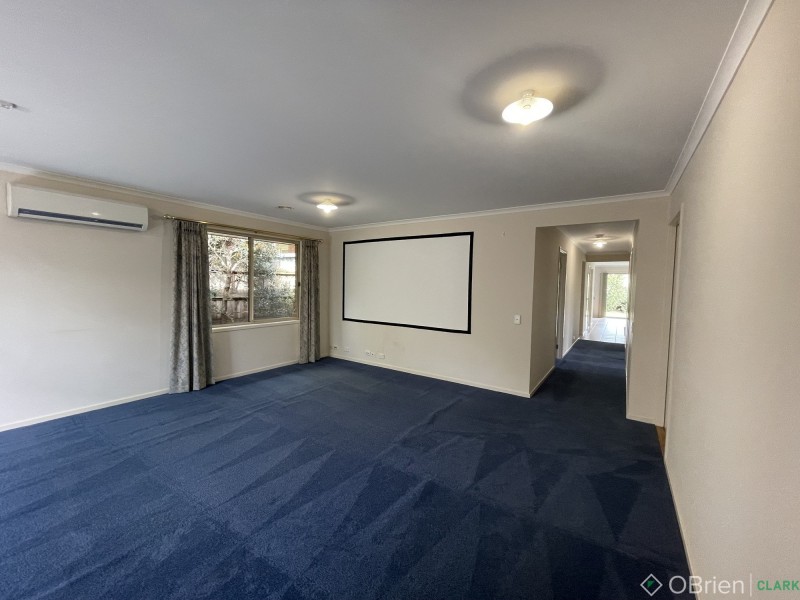 1 Cameron Court, Drouin VIC 3818