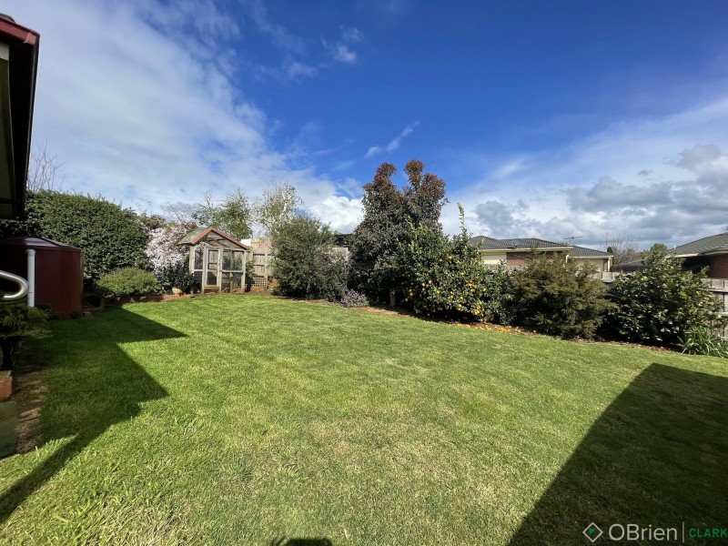 1 Cameron Court, Drouin VIC 3818