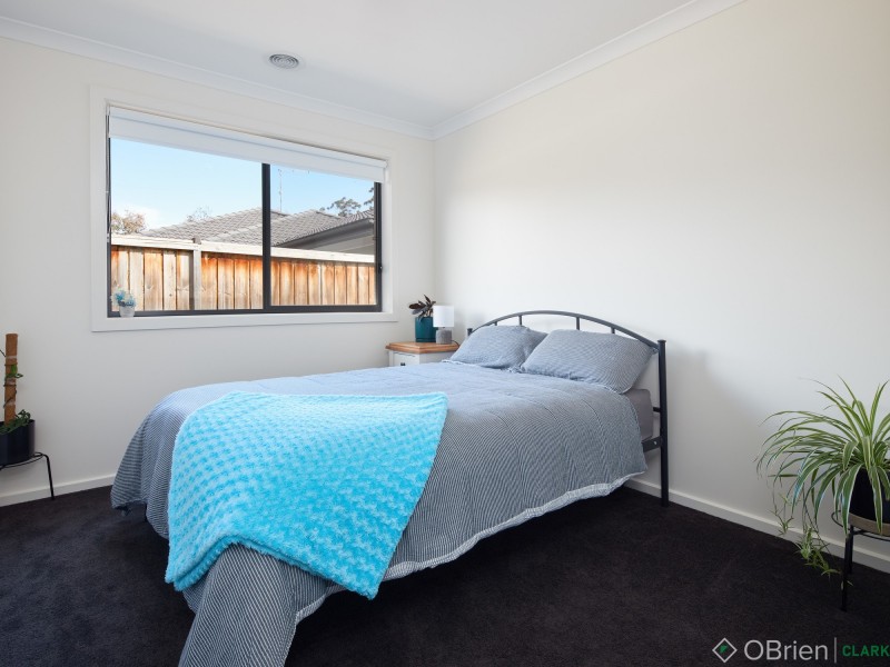 11/98 Lampard Road, Drouin VIC 3818