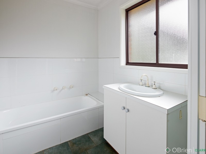 2/137 Brandy Creek Road, Warragul VIC 3820