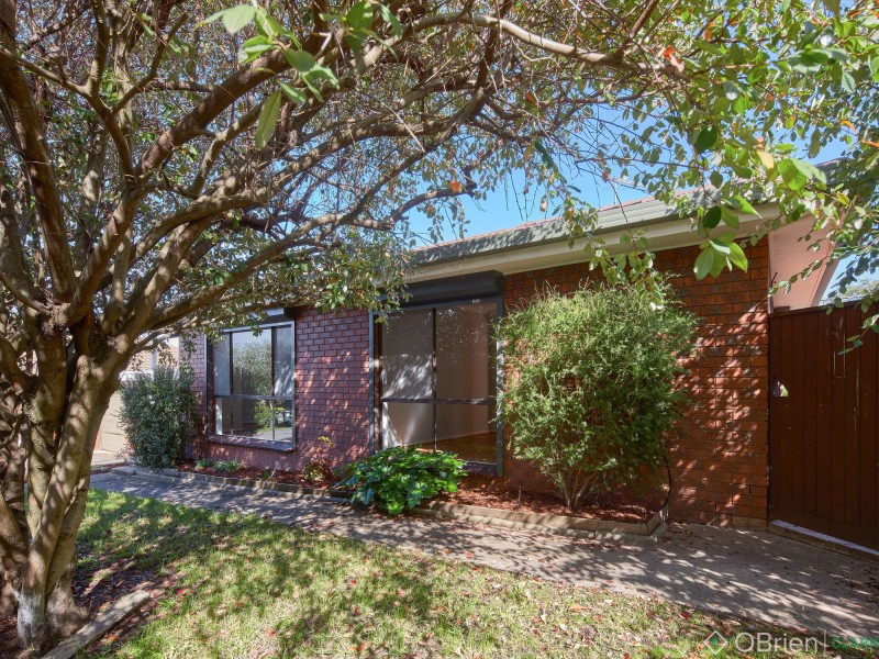 2/1-3 Longwarry Road, Drouin VIC 3818