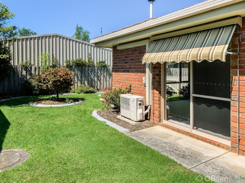 2/4 Francis Way, Warragul VIC 3820