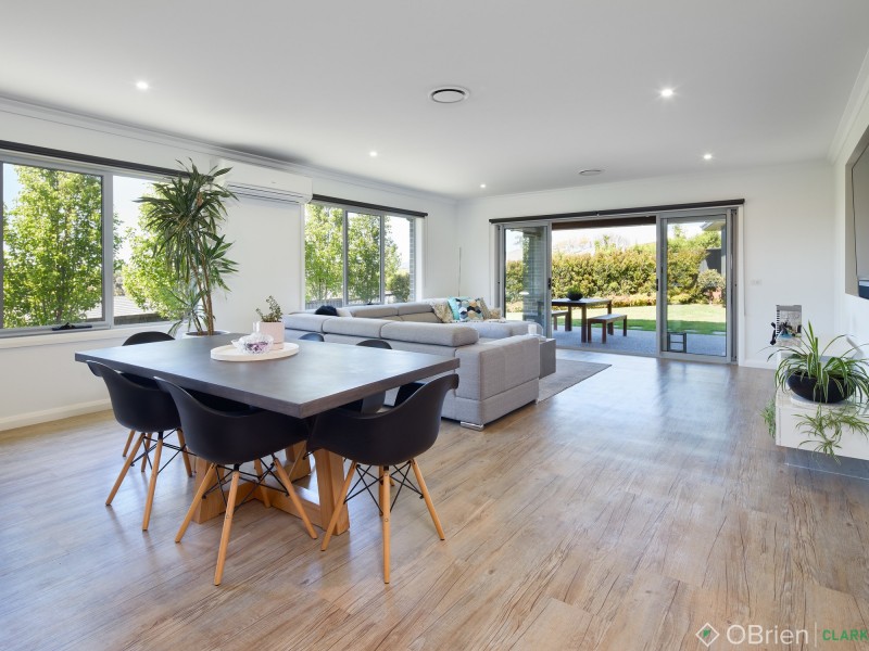 16 Paulan Court, Warragul VIC 3820