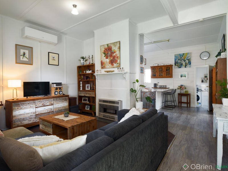 1/14 Church Street, Drouin VIC 3818